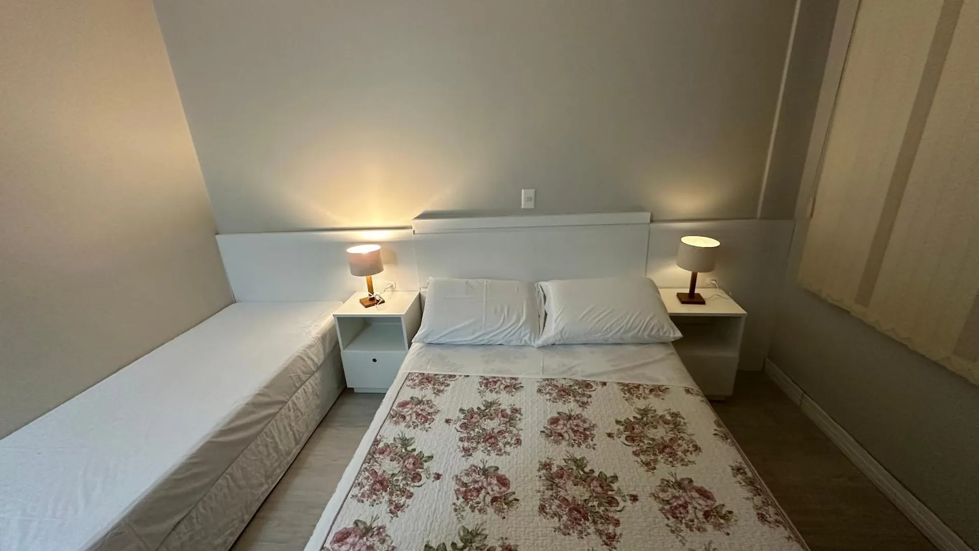 Lejlighed 4 Ilhas, 2 Suites, 2 Garagens Bombinhas